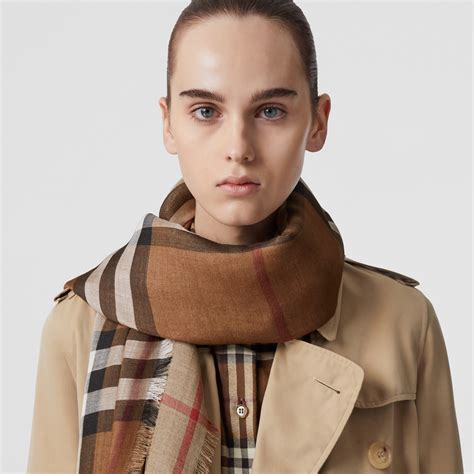 burberry tan scarf color for asian